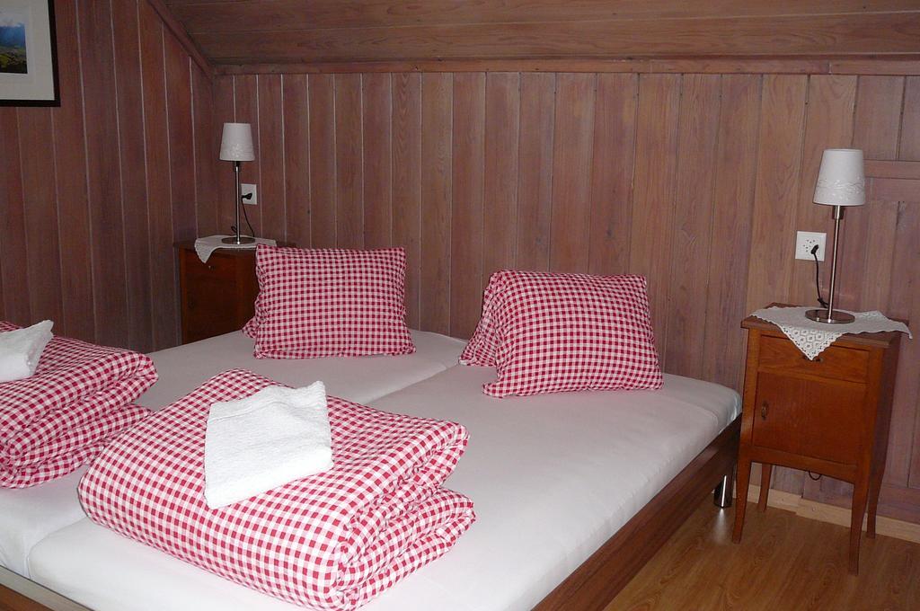 Gästehaus Schäfli Intschi Zimmer foto